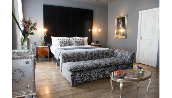 Poza pentru Hotel Unique Executive Central 978-1542343283 Hotel Unique Executive Central poza 0